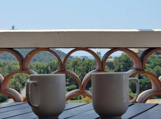 P2 Village Club Cap Esterel Vue Golf Et Mer, Piscine Chauffee