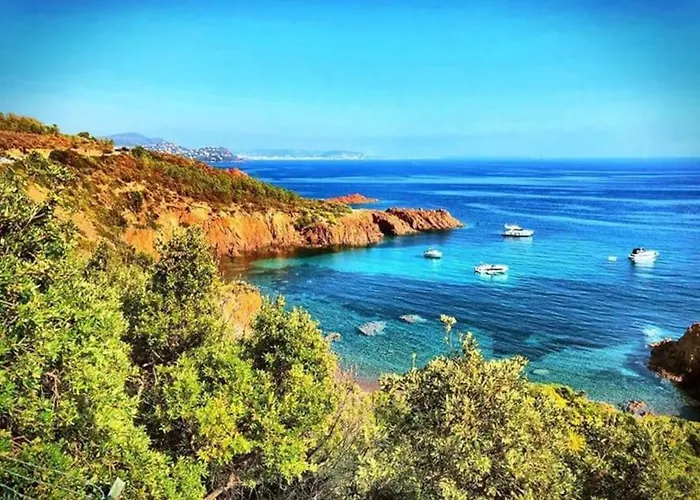 P2 Village Club Cap Esterel Vue Golf Et Mer, Piscine Chauffee