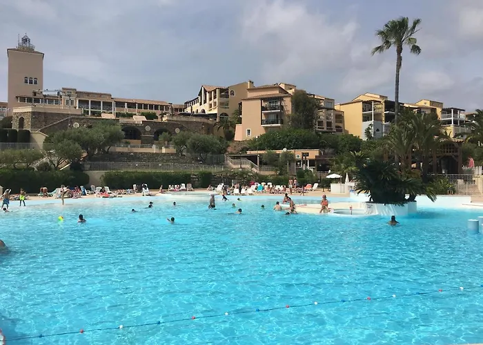 Apartment P2 Village Club Cap Esterel Vue Golf Et Mer, Piscine Chauffée *