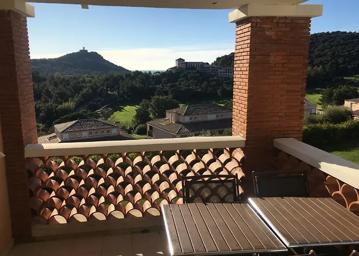 P2 Village Club Cap Esterel Vue Golf Et Mer, Piscine Chauffee Apartmán *